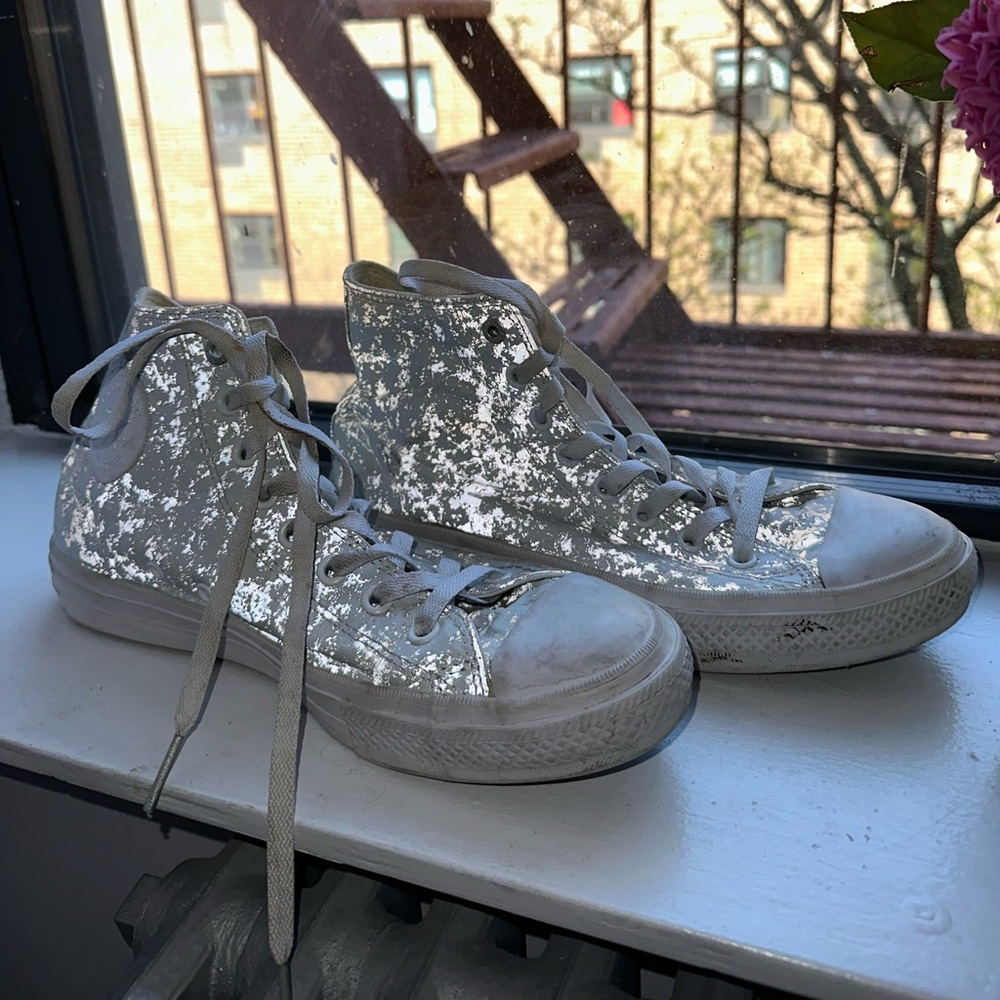 Converse - Picture 3 of 4